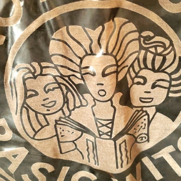 Not Your Basic Witch featuring the Sanderson Sisters Heathered Grey T-Shirt SZ L - Picture 5 of 5